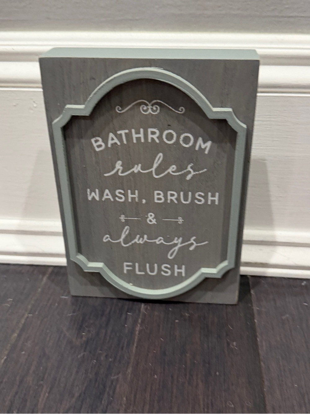 NWOT Bathroom Rules Rustic Gray and Green 7” x 5” in Bathroom Sign Decor